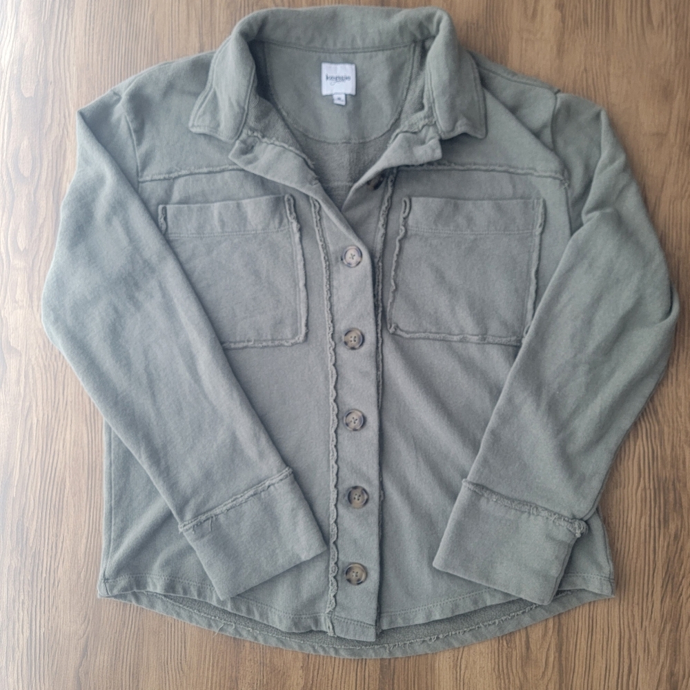 Kenzie Green Button Front -size Medium
